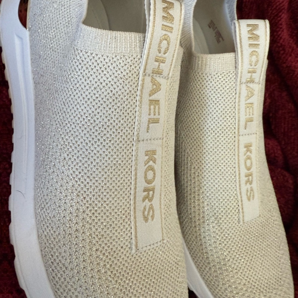 Michael Kors Sz 10 Gold Metallic Knit Slip-On Sneakers - Picture 2 of 9